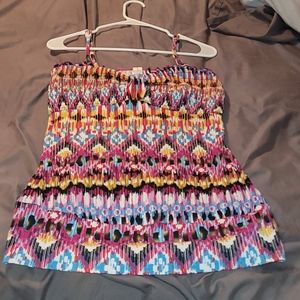 Size x-large Aztec print tank